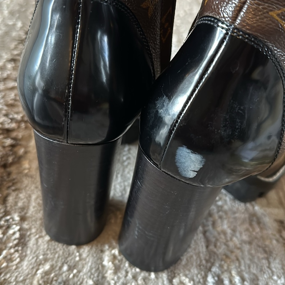 Designer Boots - Picture 6 of 6